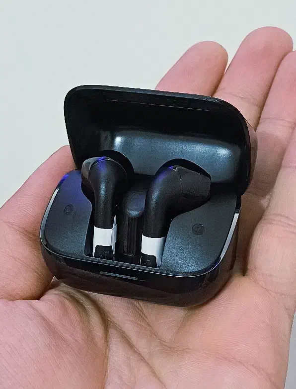 ایرپاد بیس دار قوی مارک انکر امریکا|لوازم جانبی موبایل و تبلت|کاشان, مفتح|دیوار