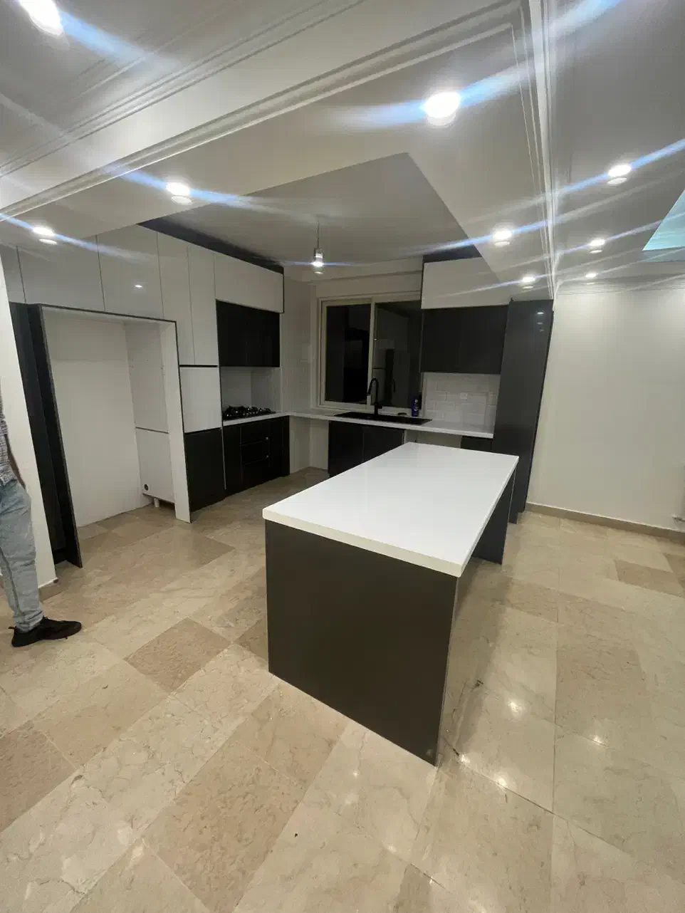 اپارتمان سعادت اباد ۱۰۰ متر ۲ خواب