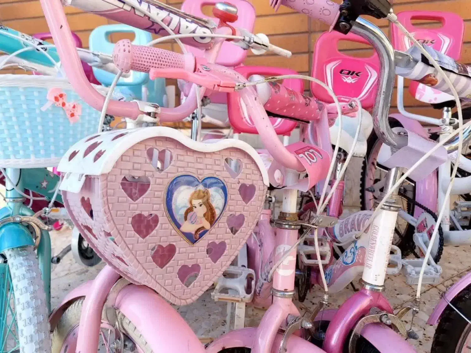 منبع دوچرخه ۲۰ صورتی قرمز آبی حتی جمعه باز هستیم|دوچرخه، اسکیت، اسکوتر|شاهینشهر, خانه کارگر|دیوار