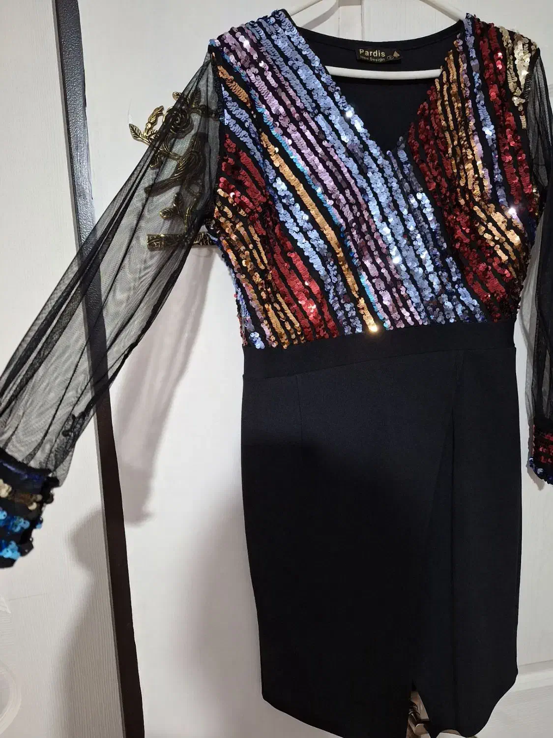 لباس  مجلسی|لباس|تبریز, |دیوار