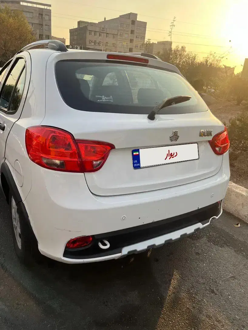 کوییک ۴۰۰ بدون رنگ و لیسه و ترک کم کار|خودرو سواری و وانت|تهران, لویزان|دیوار