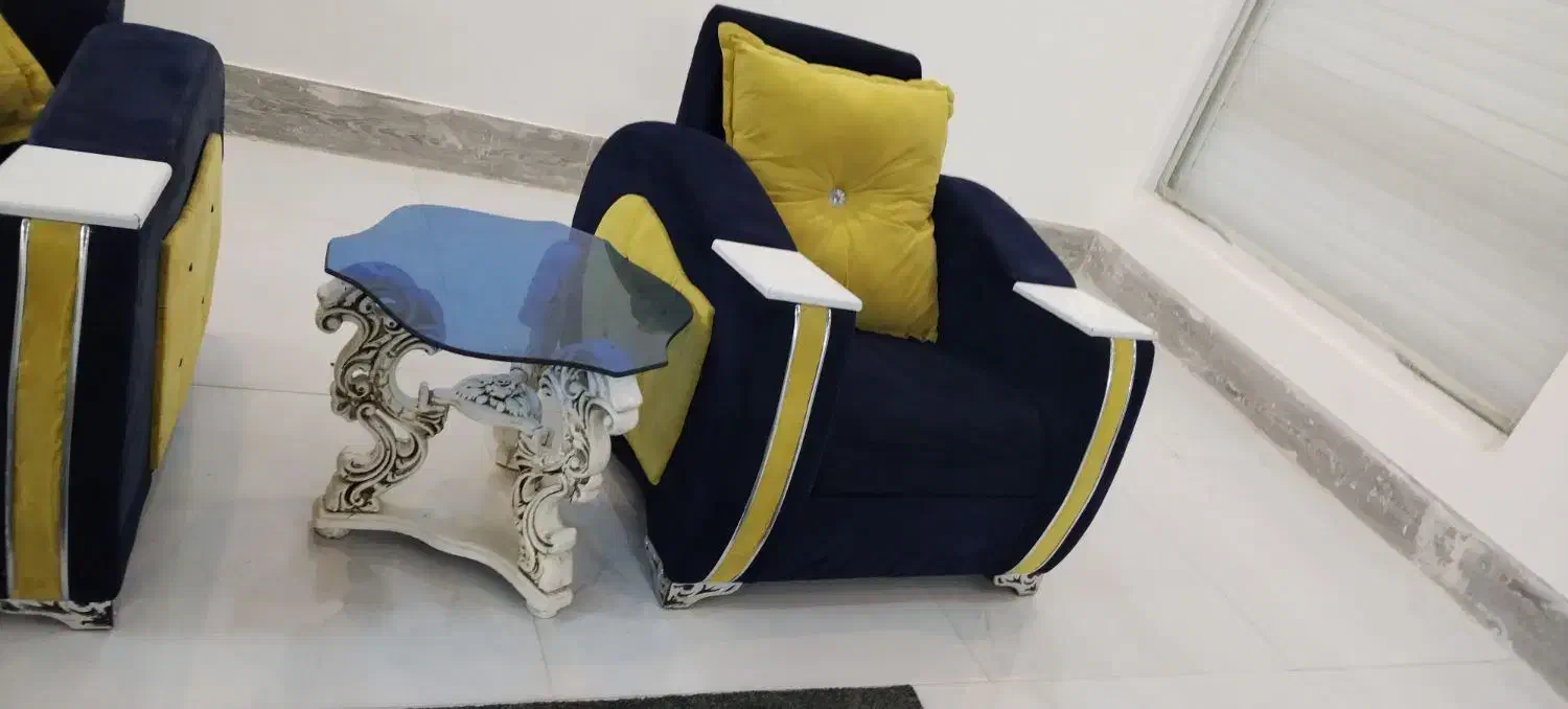 مبل راحتی|مبلمان خانگی و میز عسلی|فولادشهر, B5|دیوار