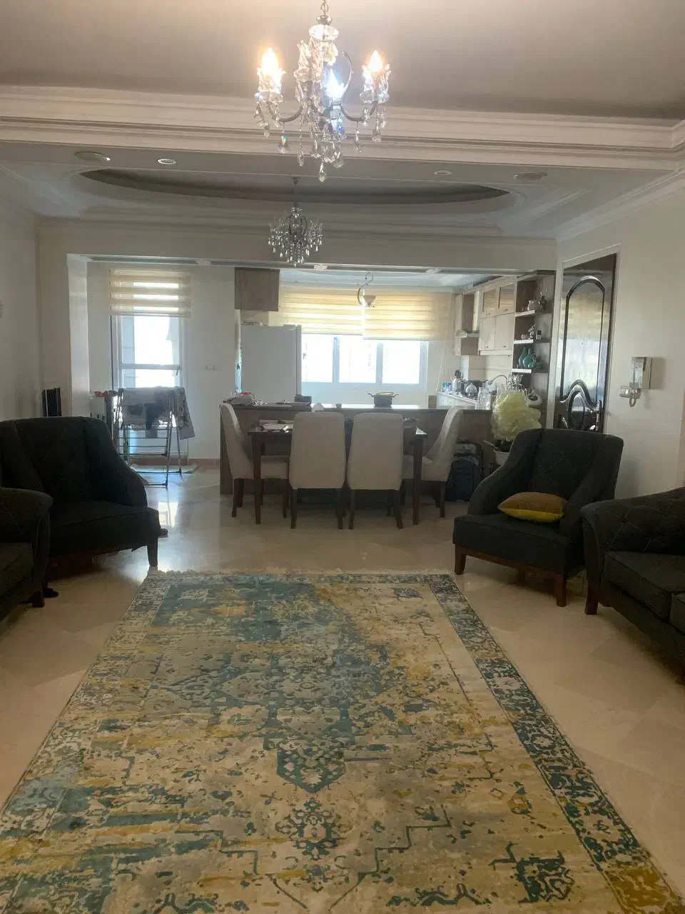 مبل چهارنفر همراه ناهارخوری شش نفره|مبلمان خانگی و میز عسلی|تهران, جنتآباد جنوبی|دیوار