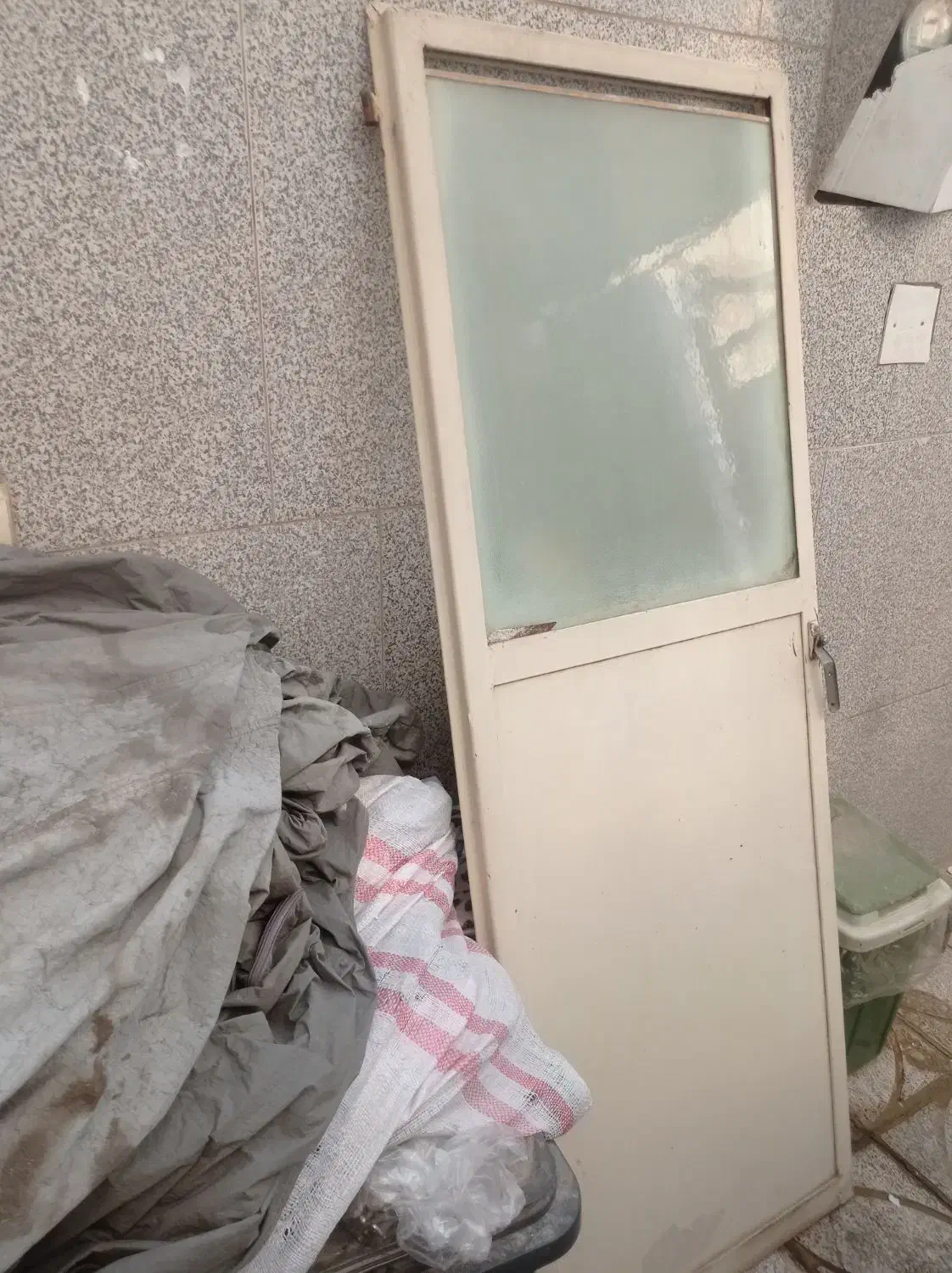 درب آهنی برای دستشویی یا حمام و انباری ...|مصالح و تجهیزات ساختمان|شاهین‌شهر, حاجی آباد|دیوار