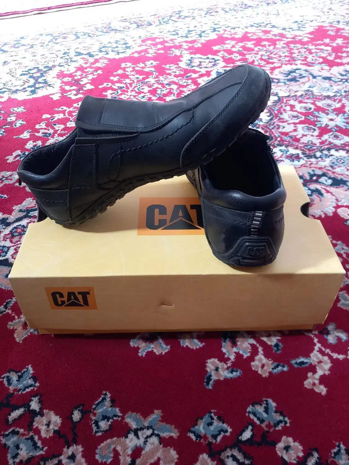 دوجفت کفش کاترپیلارCAT. و نیم بوت چرم|کیف، کفش، کمربند|یاسوج, |دیوار