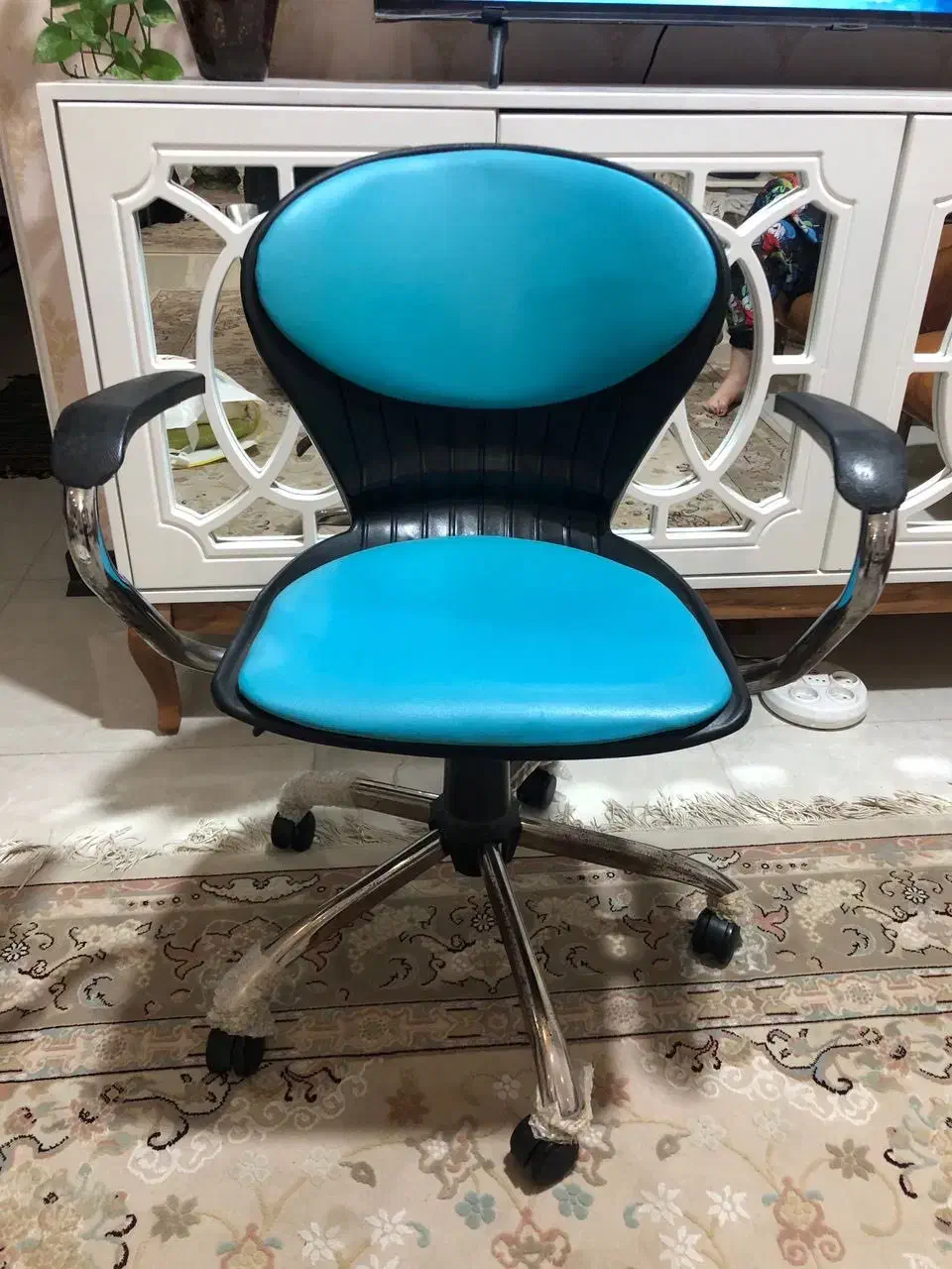 صندلی جک دار چرخشی|میز تحریر و کامپیوتر|ساری, |دیوار