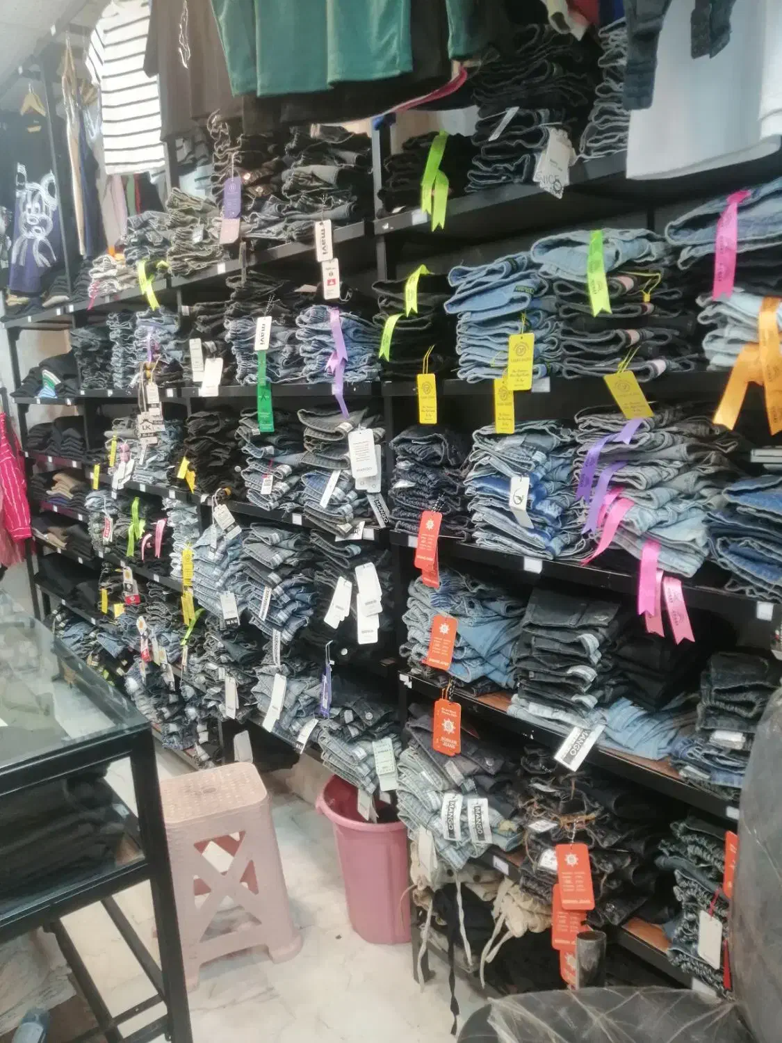 واگذاری بوتیک زنانه|لباس|چناران, |دیوار