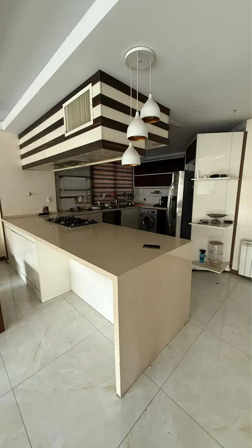 شهرک غرب/آپارتمان ویلا/حیاط مستقل