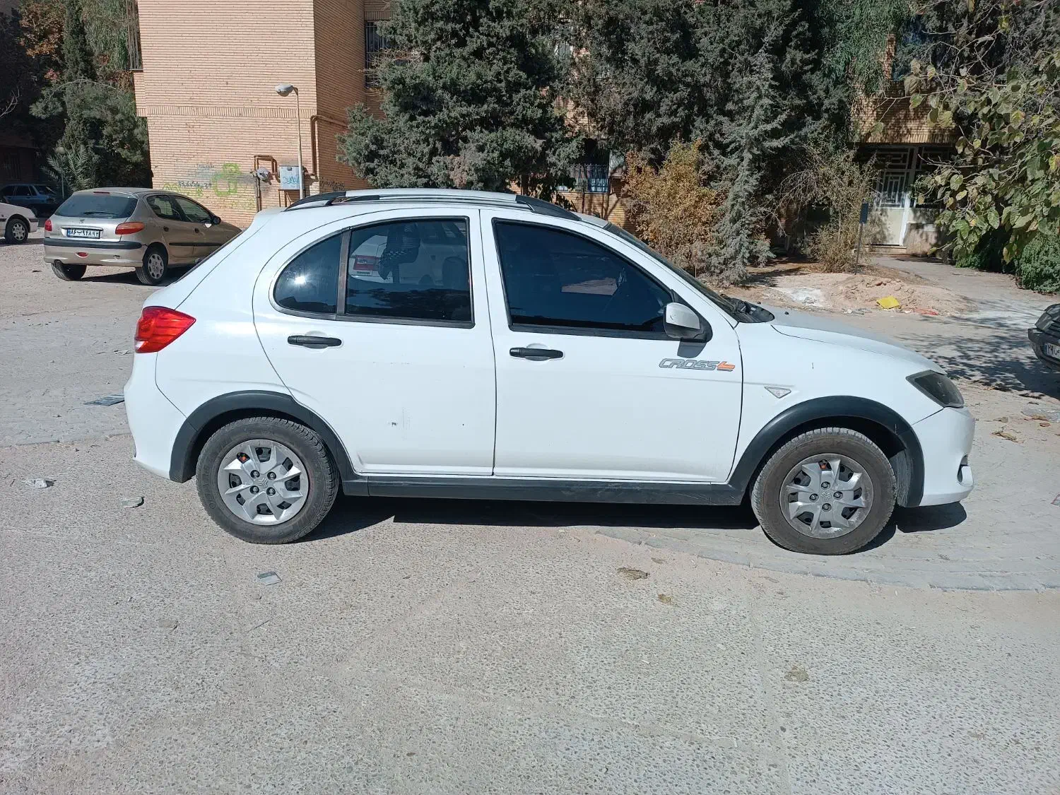 کوییک ساده ۱۴۰۱ سفید فابریک|خودرو سواری و وانت|شیراز, شهرک فرهنگیان|دیوار