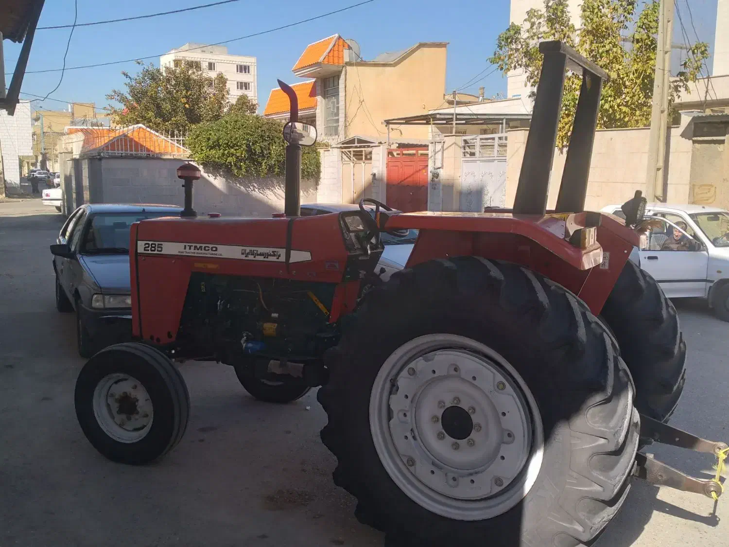 تراکتور  ۲۸۵عتیقه مدل92|خودرو سنگین|کرمانشاه, |دیوار