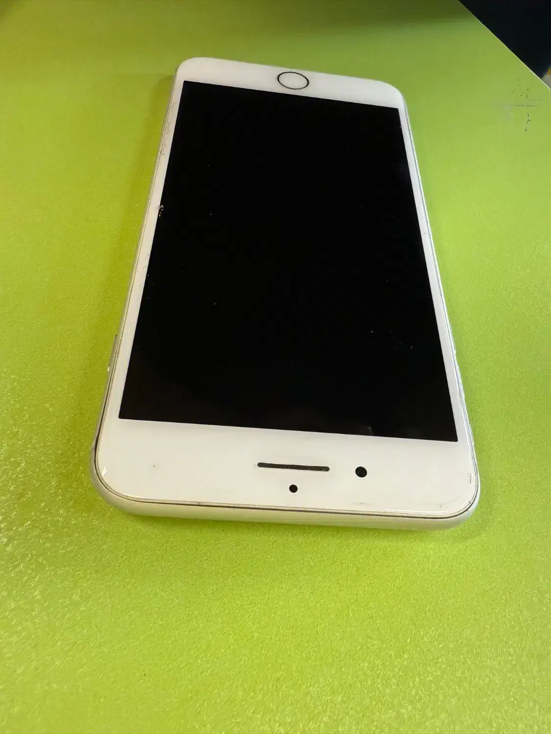 آیفون 8 پلاس 64GB سفید|موبایل|تهران, نازیآباد|دیوار