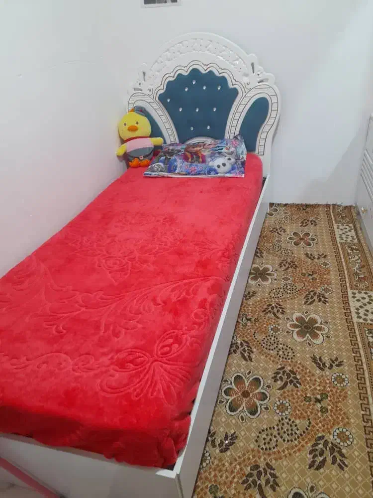 تخت خواب یک نفره|تخت و سرویس خواب|مهاباد (آذربایجان غربی), |دیوار