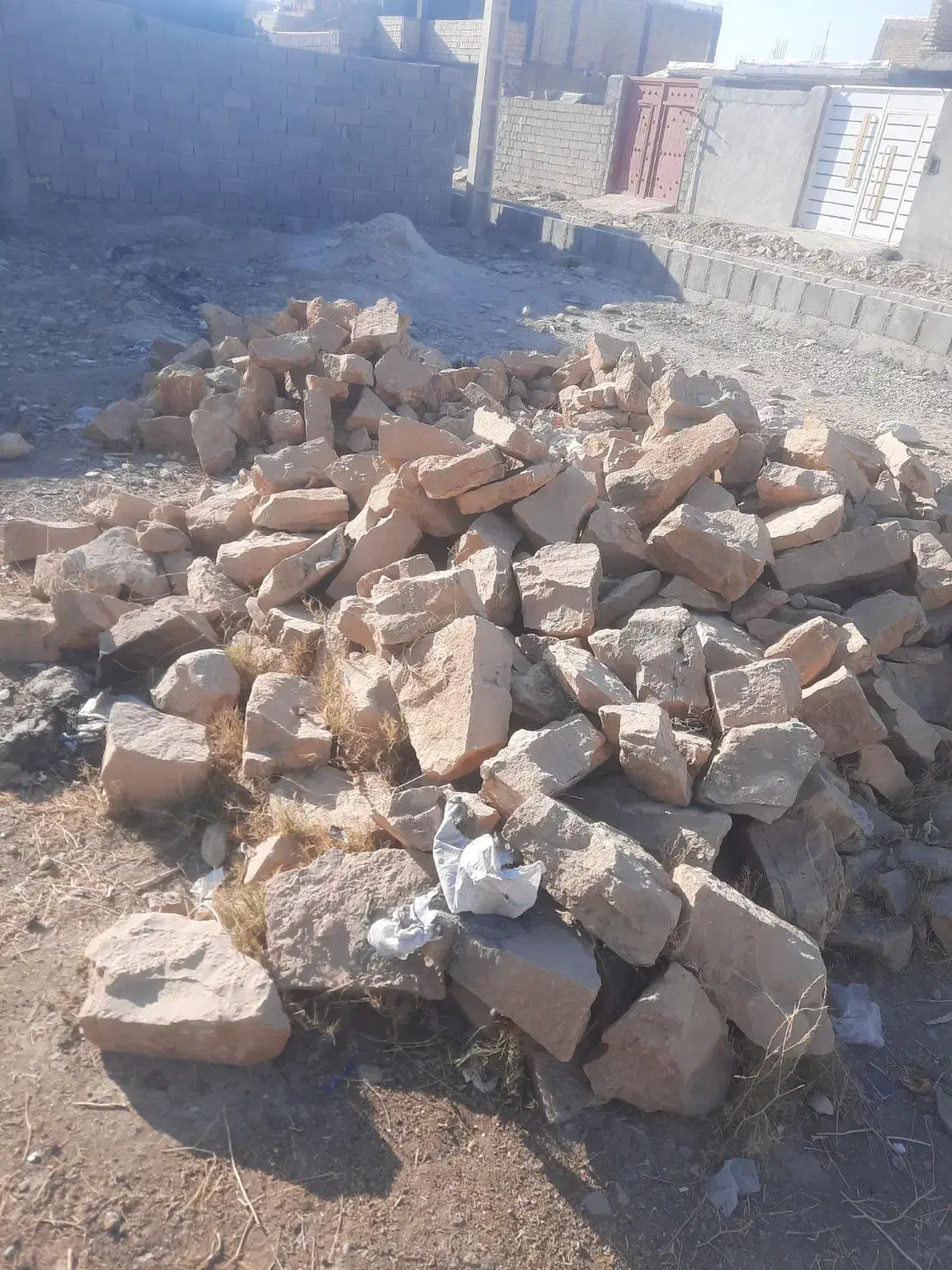 سنگ مثنی ب فروش میرسد|مصالح و تجهیزات ساختمان|دهدشت, |دیوار