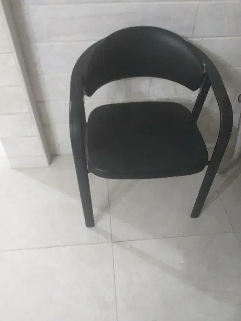 میز مدیریت و میز منشی و صندلی|مبلمان اداری|قم, باجک یک|دیوار