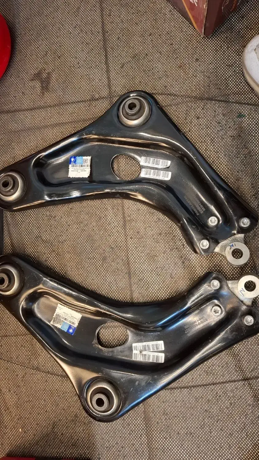 کمک ۲۰۶ عقب و جلو و لوازم جلوبندی|قطعات یدکی و لوازم جانبی|مشهد, نیروی هوایی|دیوار