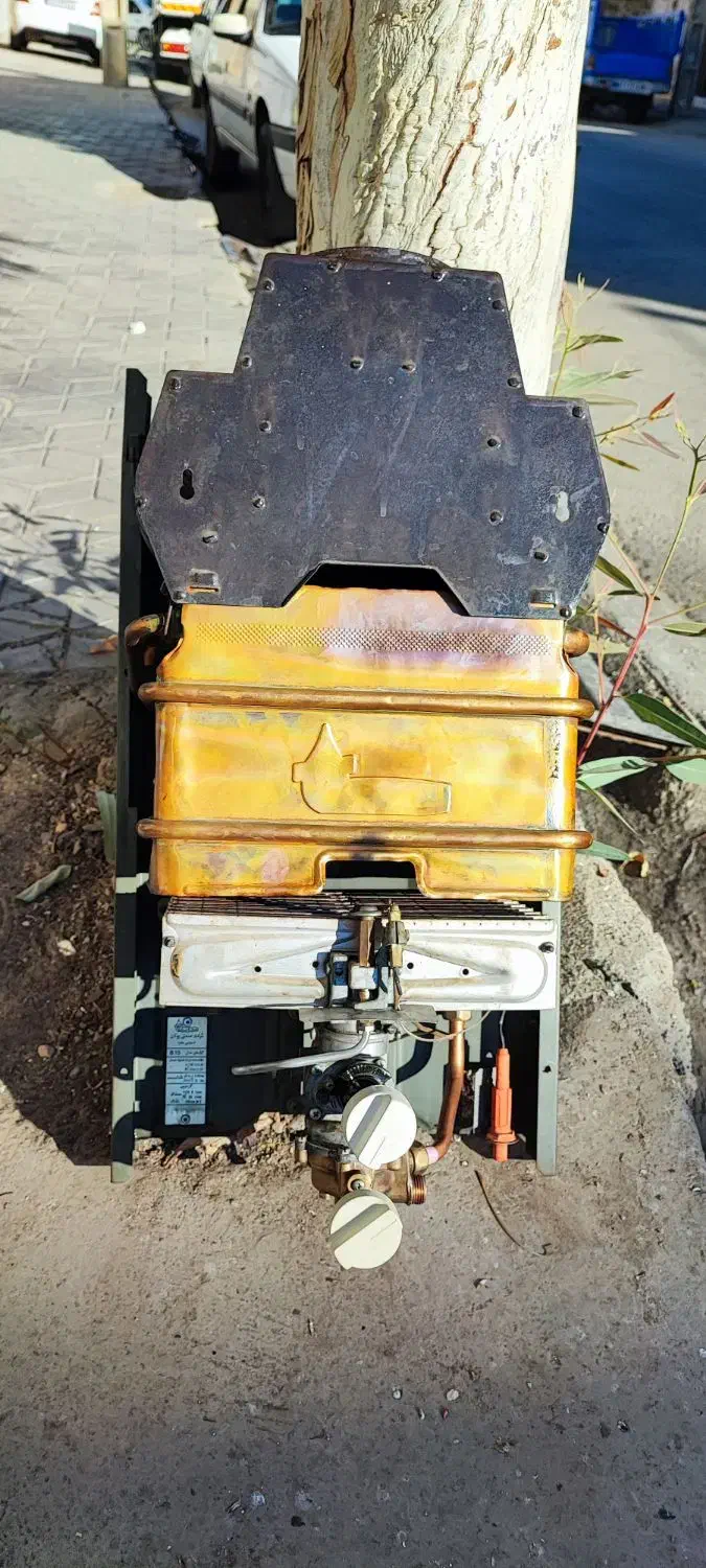 B115 قدیم بوتان|آبگرمکن، پکیج، شوفاژ|ساوه, |دیوار