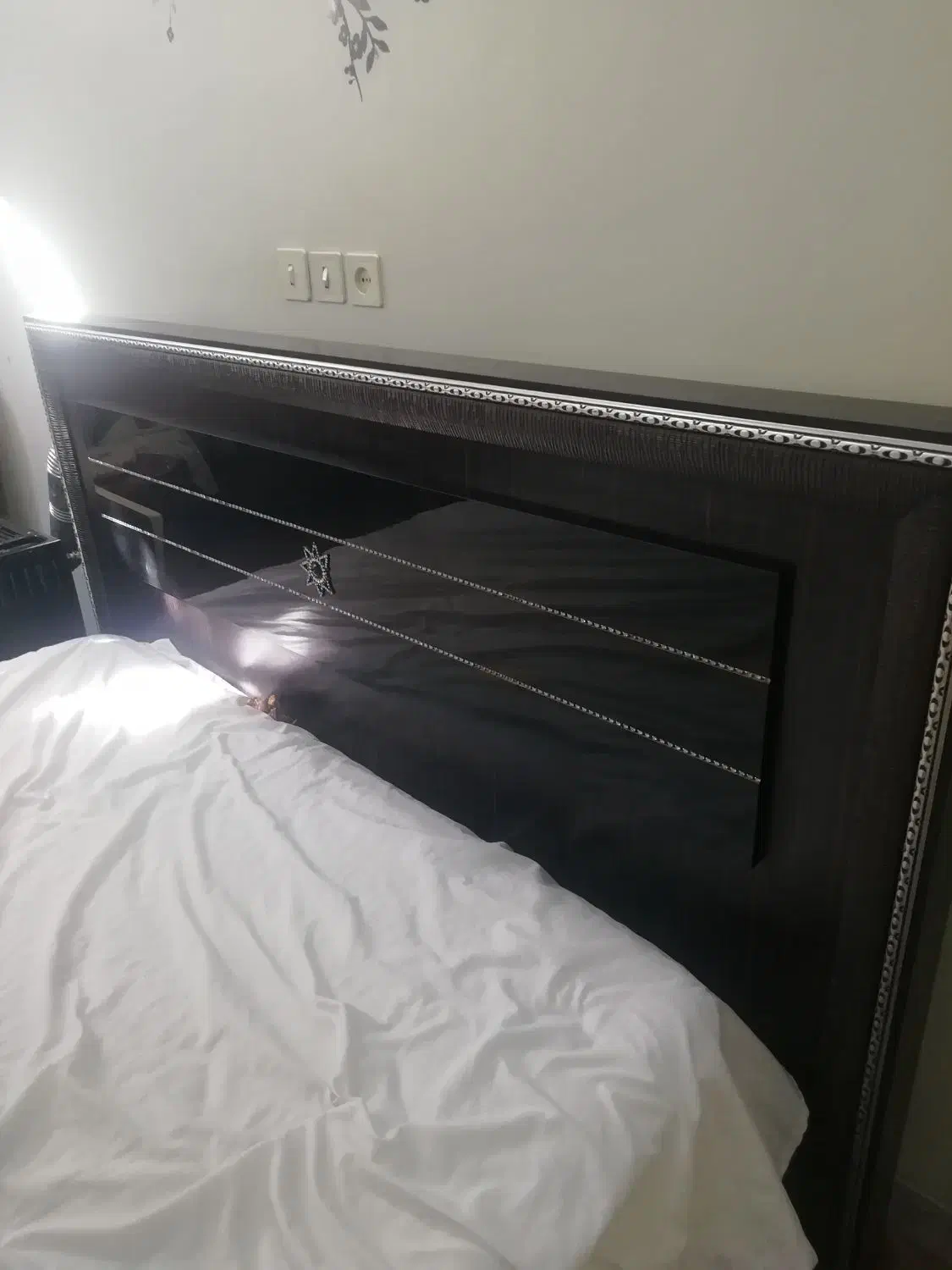 تخت خواب دو نفره|تخت و سرویس خواب|اصفهان, بهارستان (مخابرات)|دیوار