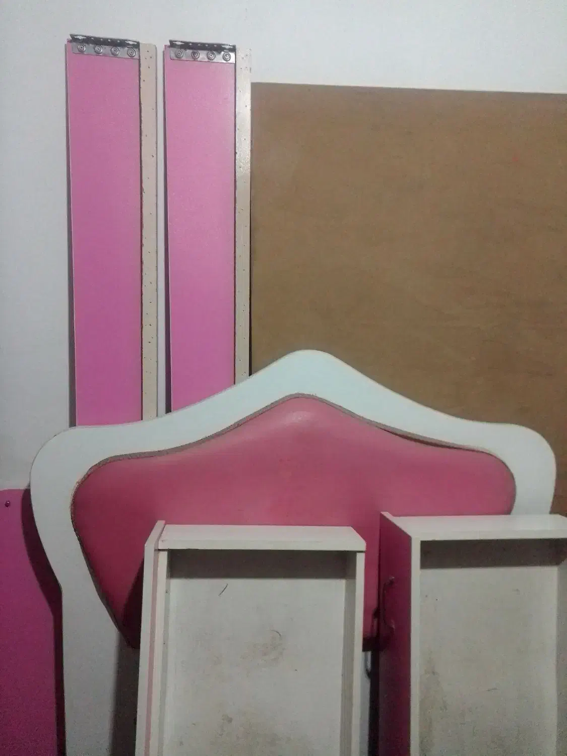 تخت یک نفره نوجوان بدون تشک|تخت و سرویس خواب|بندر انزلی, نوغان|دیوار