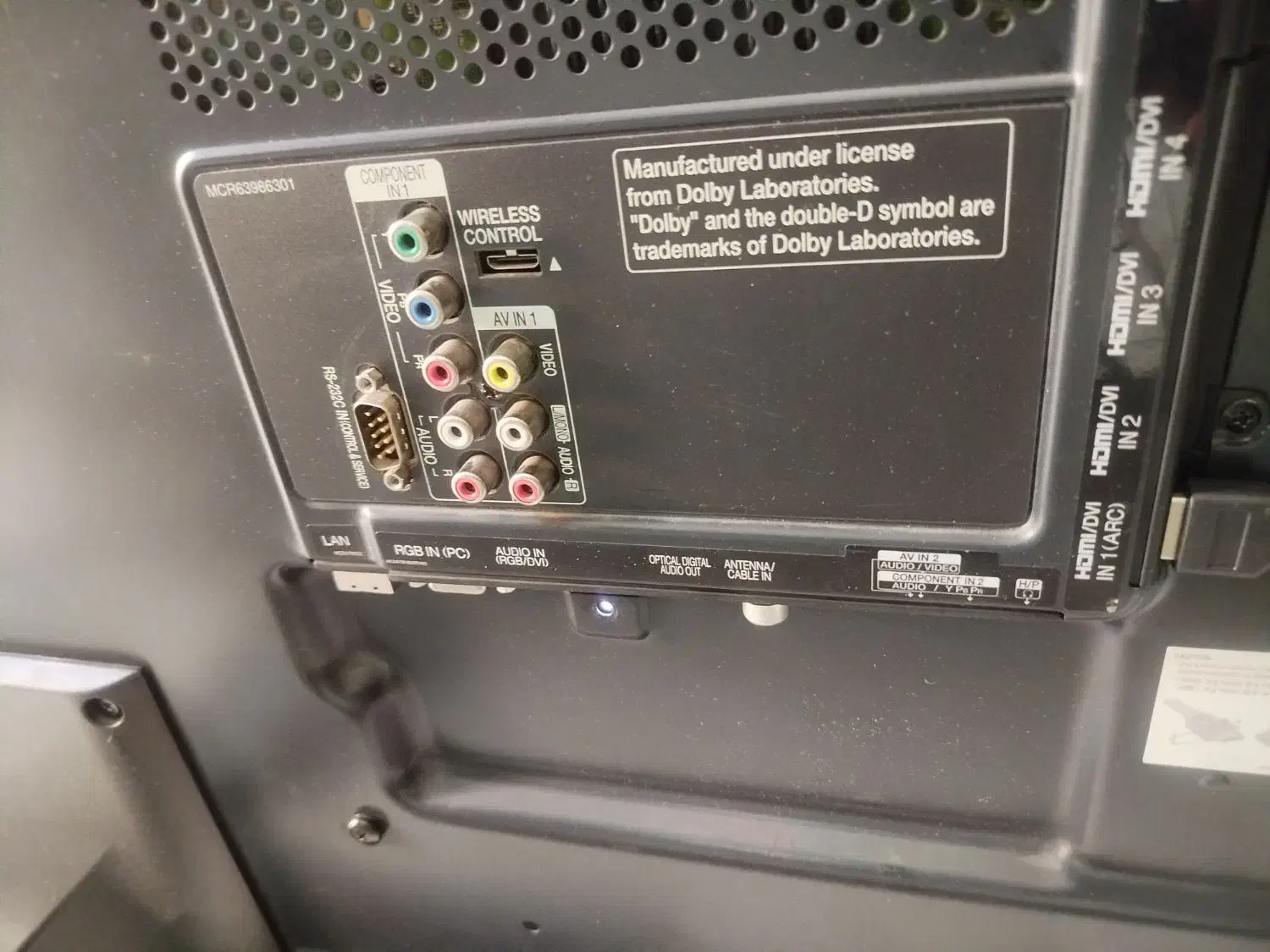 تلویزیون ال ای دی الجی 42اینج هوشمند|تلویزیون و پروژکتور|چهاردانگه (تهران), |دیوار