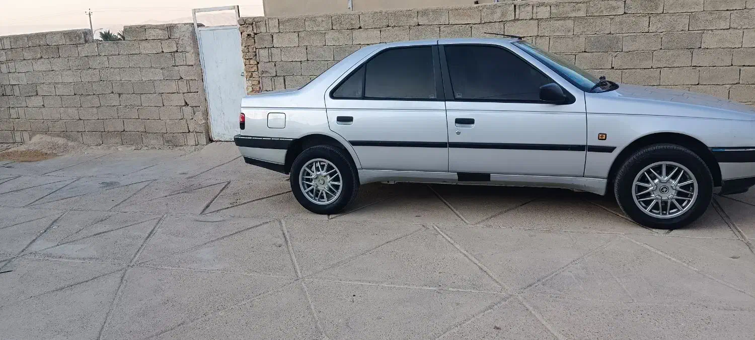 405 مدل 96|خودرو سواری و وانت|شیراز, بید زرد|دیوار