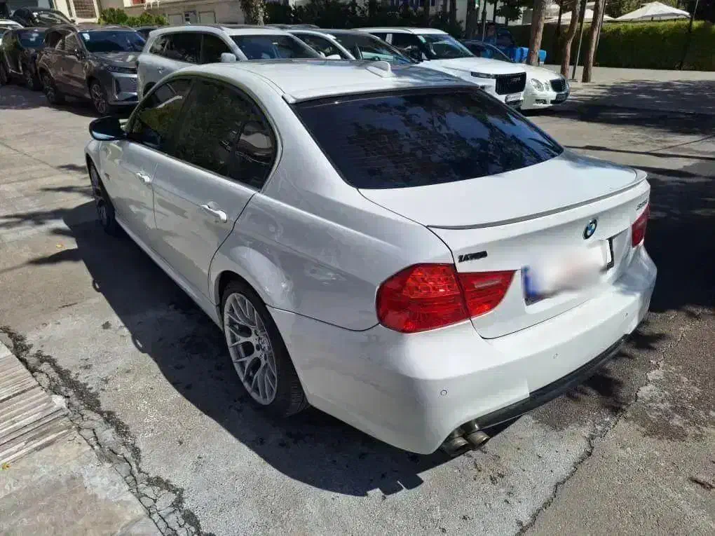 فروش بی ام و 330iمدل2009، بدنه سالم و تجهیزات عالی|خودرو سواری و وانت|شیراز, سینما سعدی|دیوار