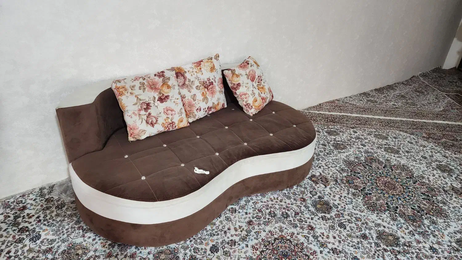 مبل دست دوم|مبلمان خانگی و میز عسلی|قم, انسجام|دیوار