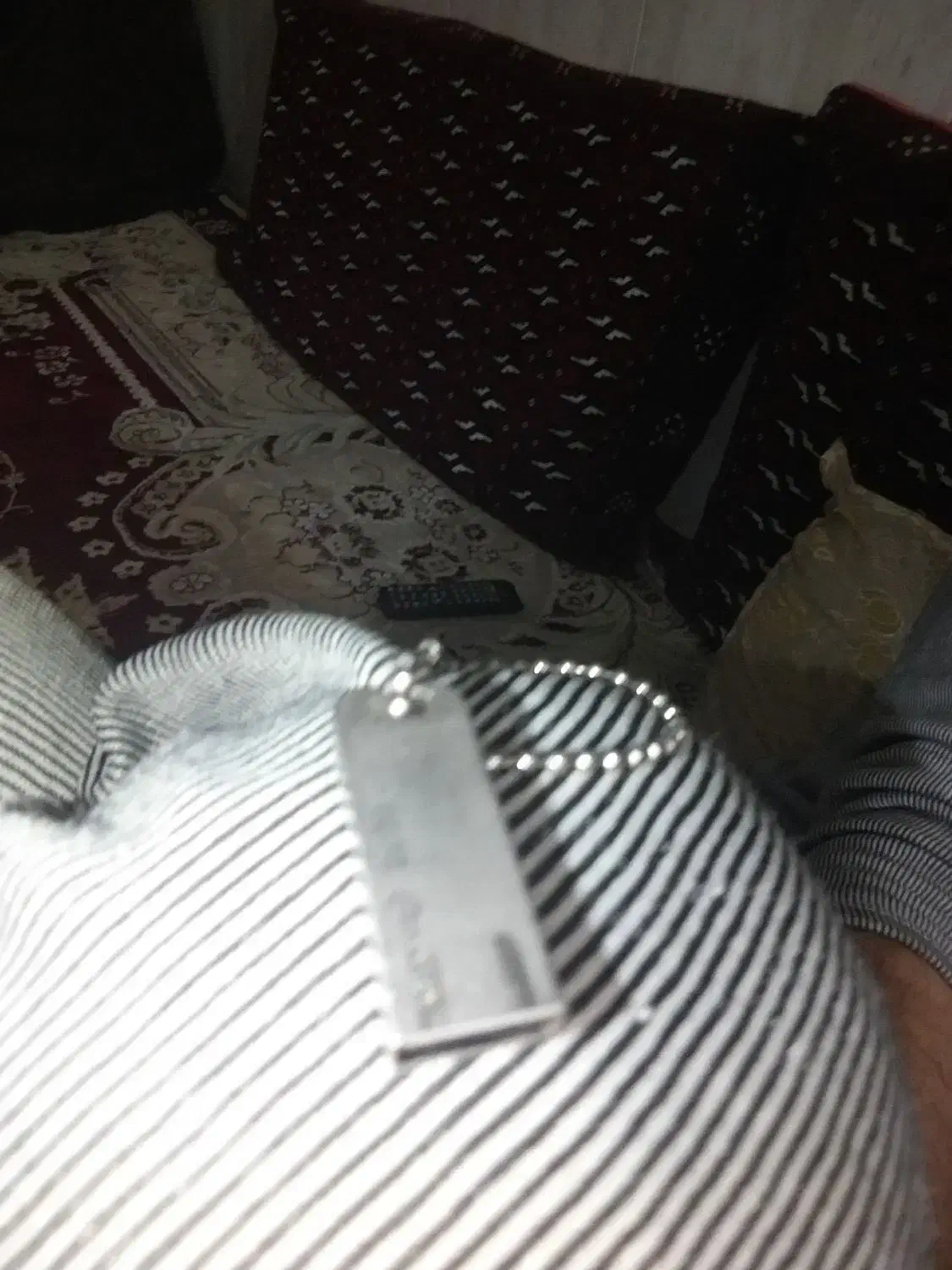 فلش گم شده|اشیا|مشهد, شهید قربانی|دیوار