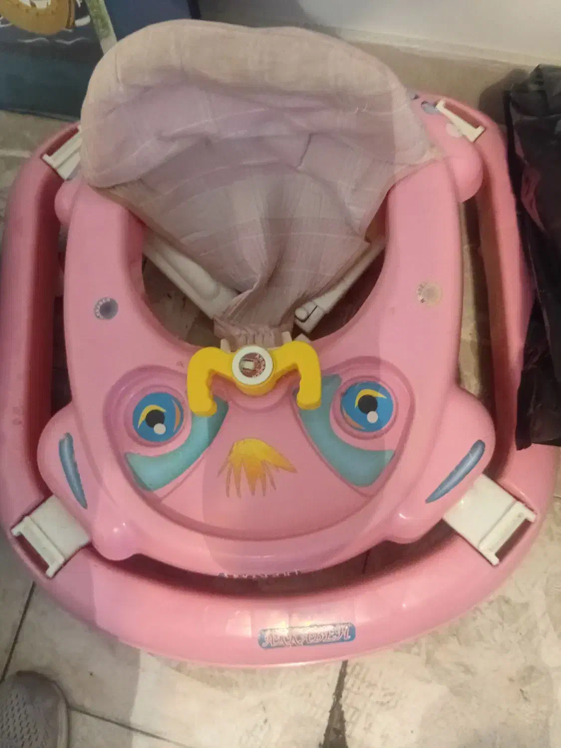 روررورویک بچه رنگ صورتی|کالسکه و لوازم جانبی|رشت, معلم|دیوار