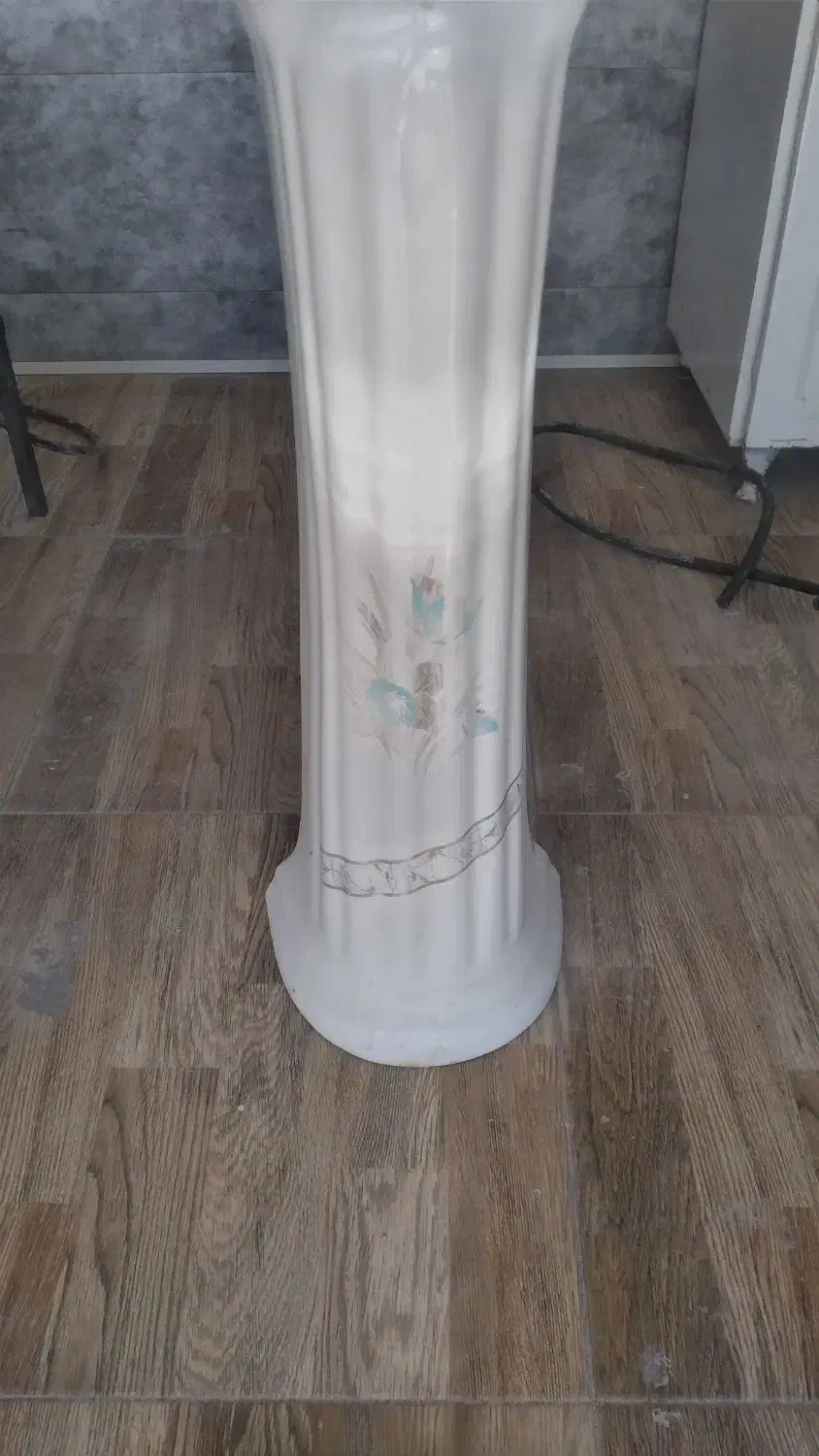 یه زیر روشوی نو|لوازم سرویس بهداشتی|بروجرد, |دیوار