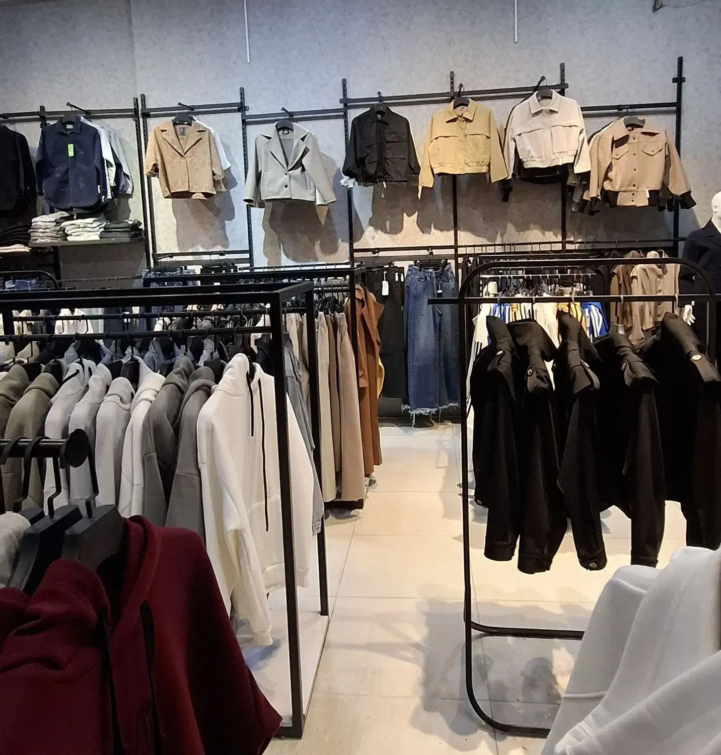 فروشگاه زنانه مردانه زیکزاک|لباس|شاهینشهر, عطار|دیوار