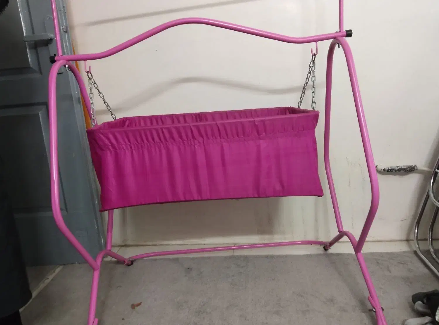 گهواره فلزی|اسباب و اثاث بچه|مشهد, کوشش|دیوار