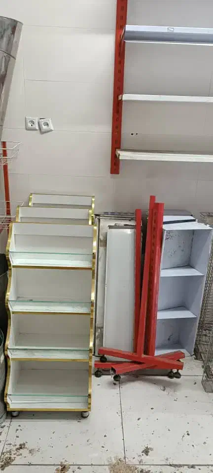 خریدقفسه ویترین وتجهیزات فروشگاهی کل شهر|فروشگاه و مغازه|مشهد, طلاب|دیوار