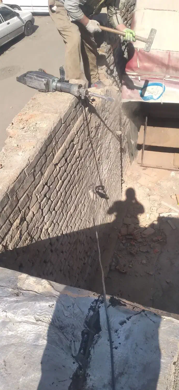 بنایی بنای تخریب کار چاه کنی تغییرات کلی و جزئی|خدمات پیشه و مهارت|ارومیه, |دیوار