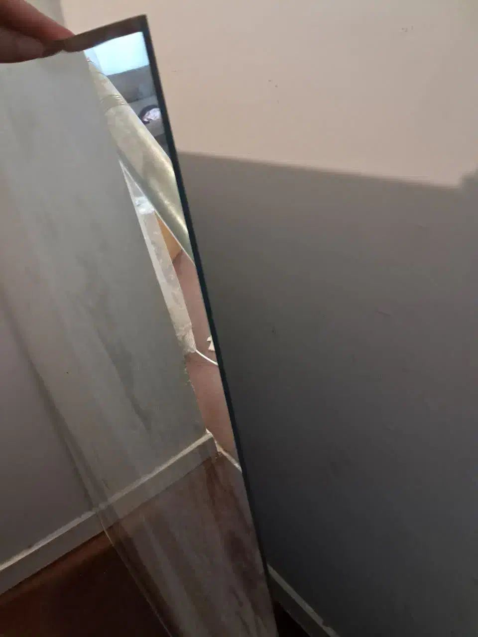 آینه خام|آینه|شیراز, گلدشت معالی‌آباد|دیوار