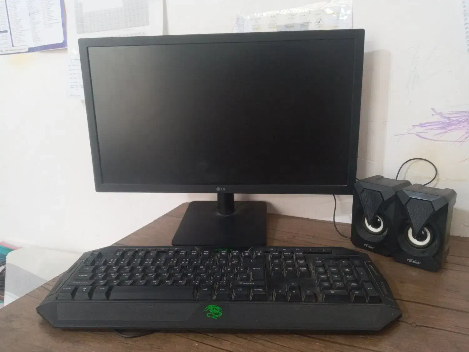 کامپیوتر کارنکرده نوعه نو|رایانه رومیزی|خزل, |دیوار