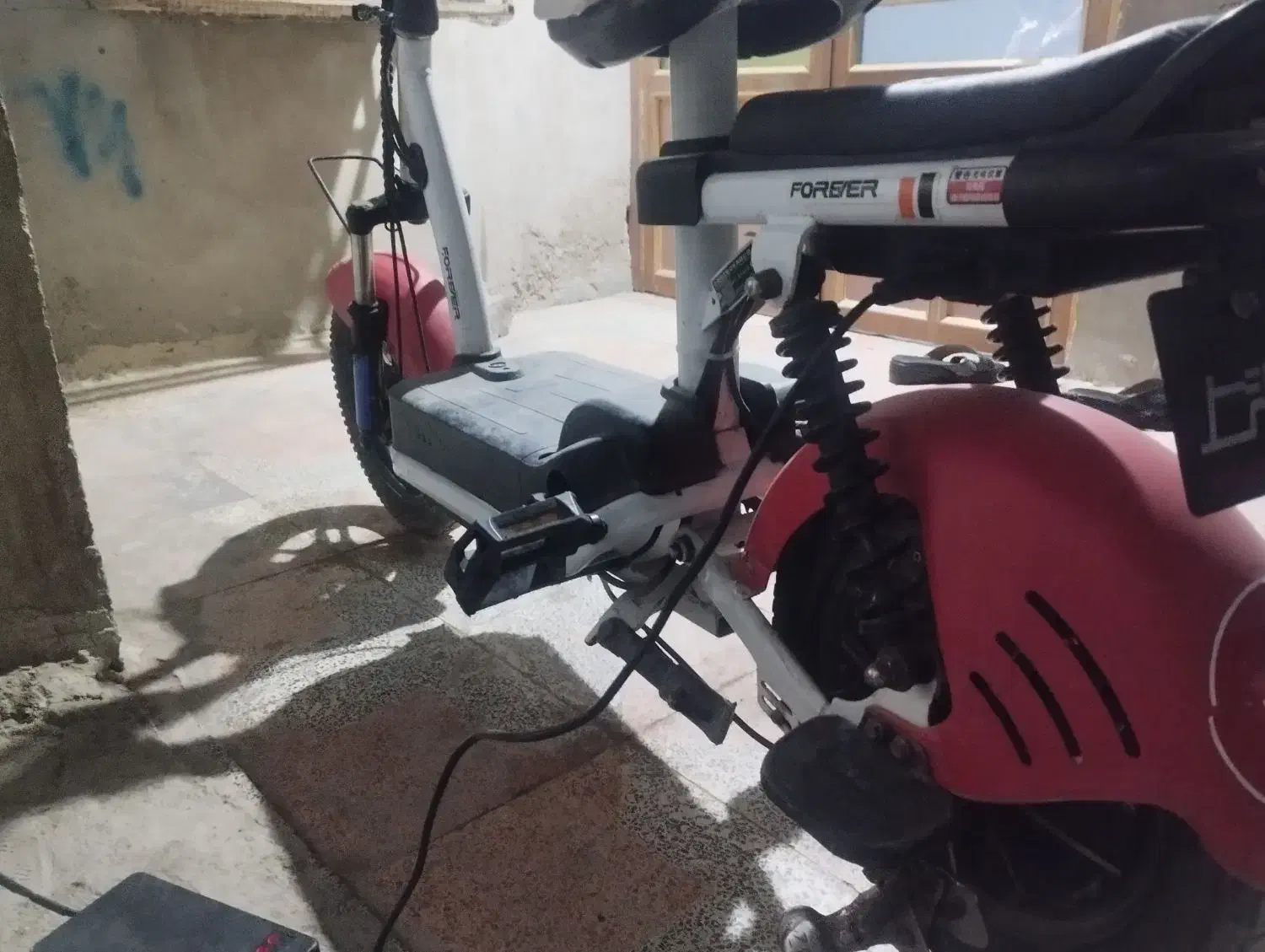 اسکوتر برقی|دوچرخه، اسکیت، اسکوتر|کنارک, |دیوار