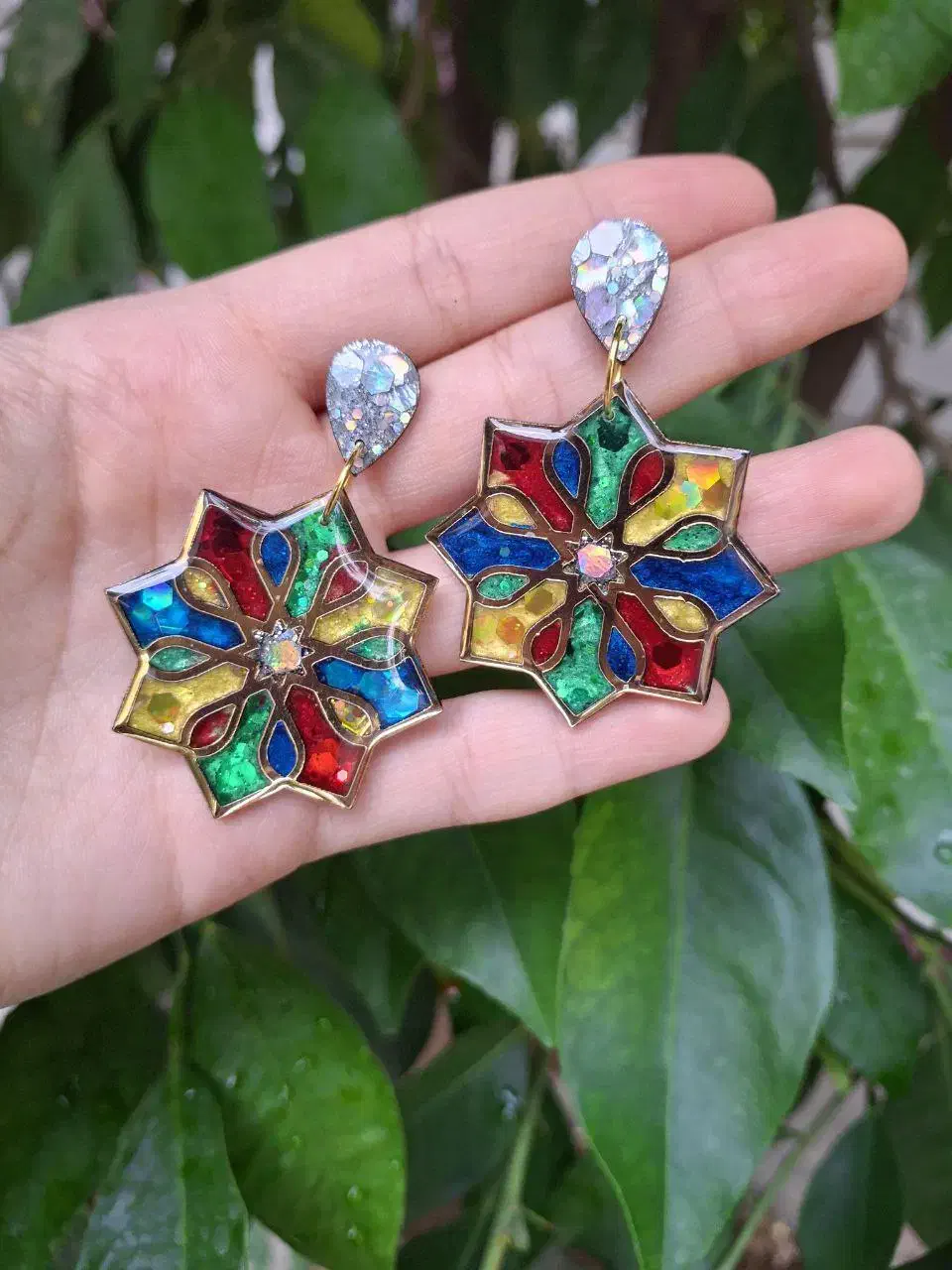 گوشواره های رزینی میخی|زیورآلات و اکسسوری|اراک, |دیوار