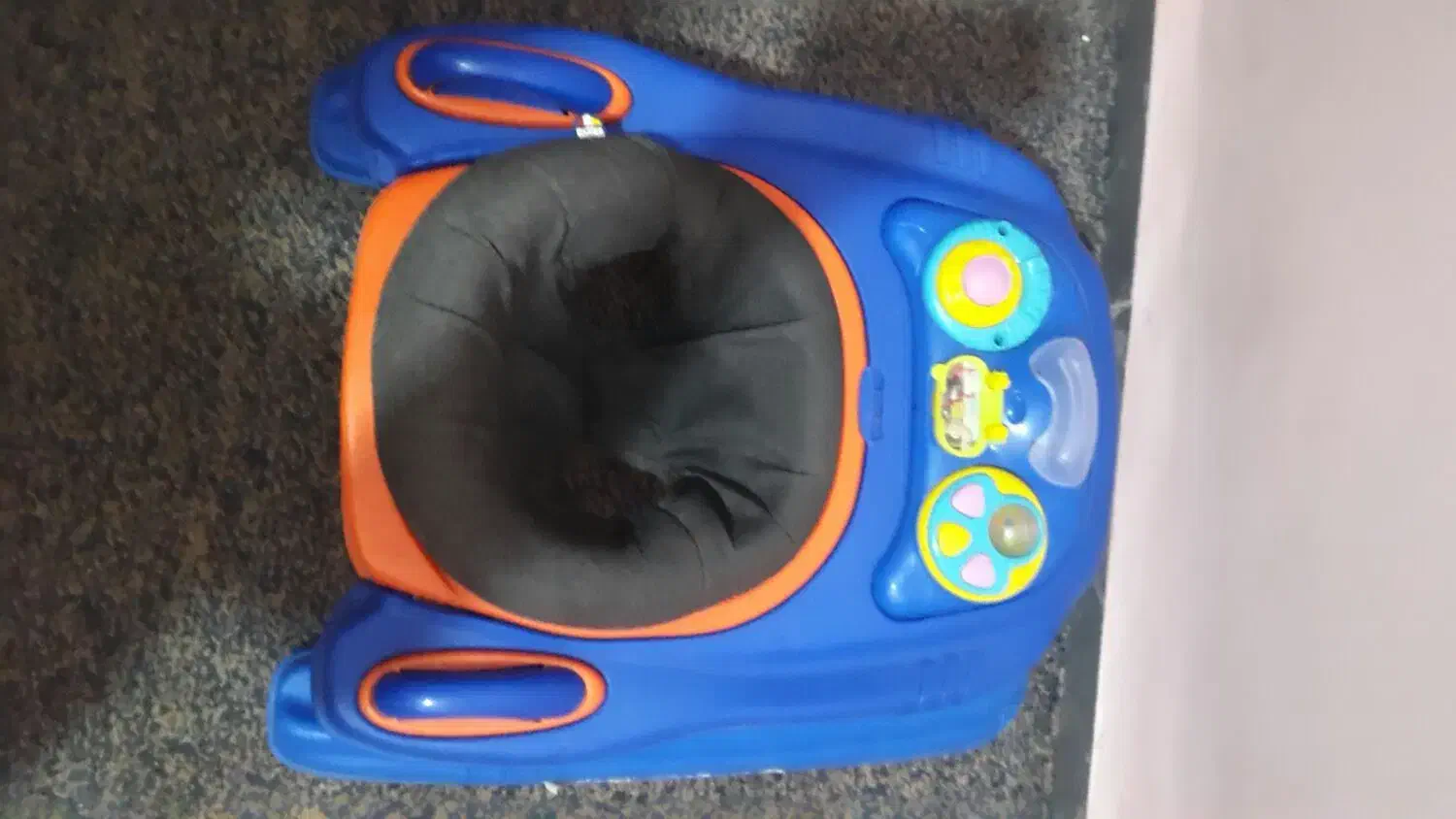 رورووک|کالسکه و لوازم جانبی|ایذه, |دیوار