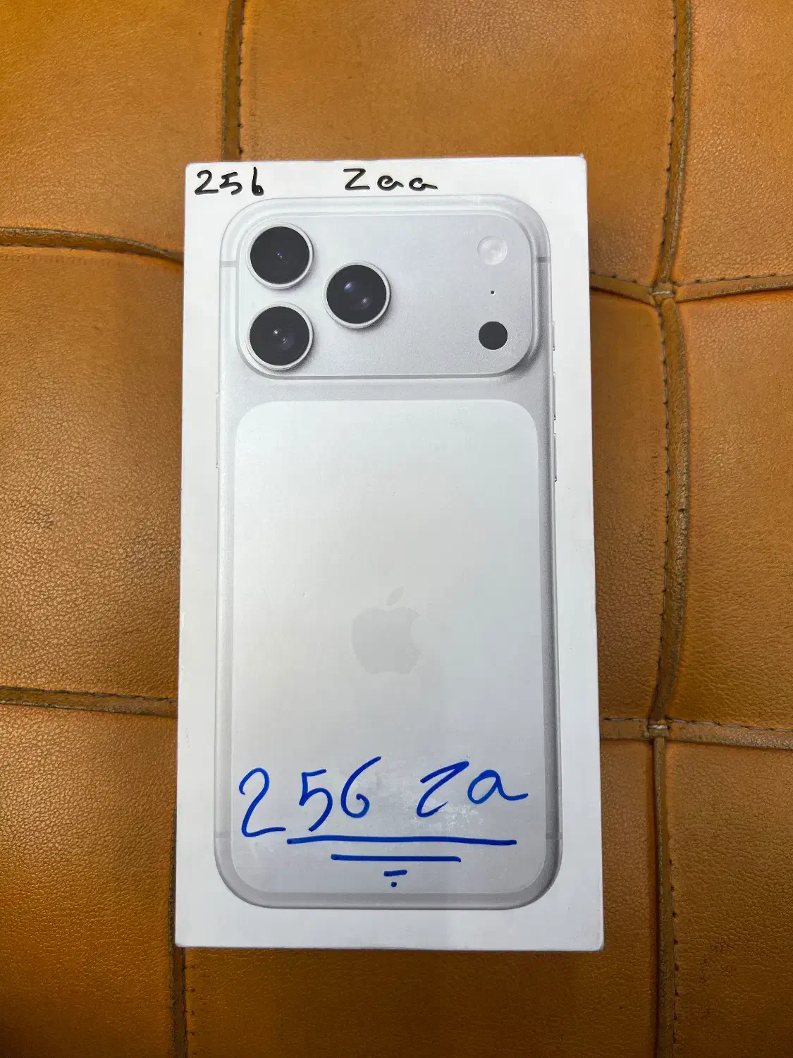 17pro max 256 سفید قیمت استثنایی|موبایل|تهران, بلوار کشاورز|دیوار