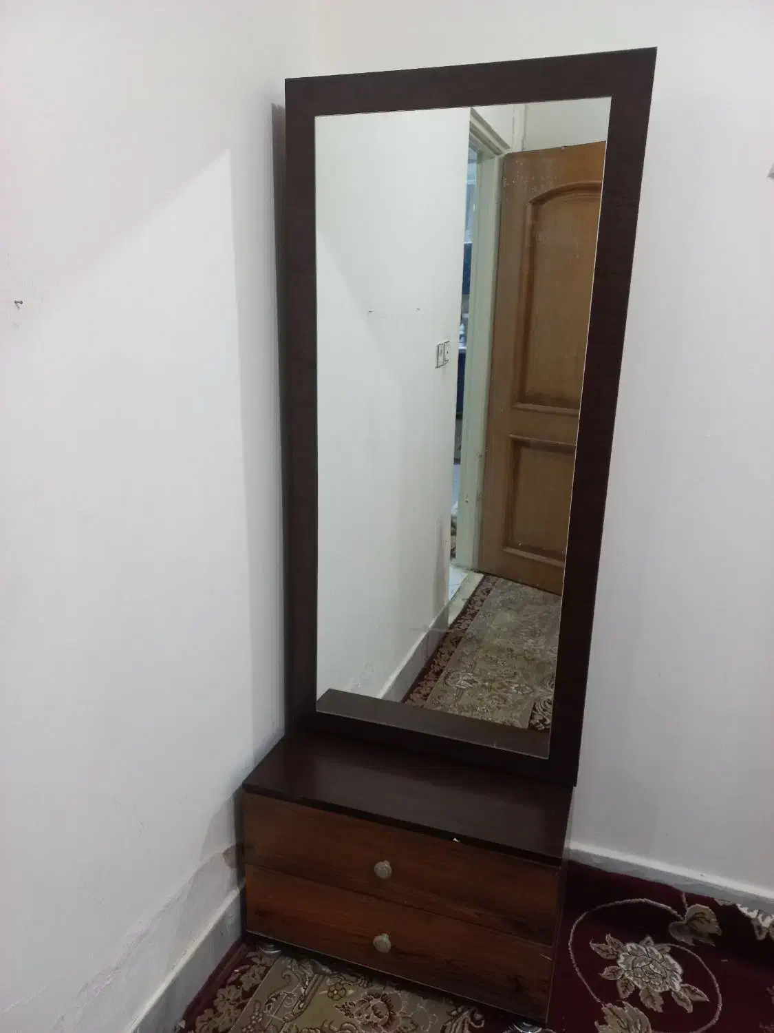 تخت دونفره|تخت و سرویس خواب|اصفهان, جلالیه|دیوار