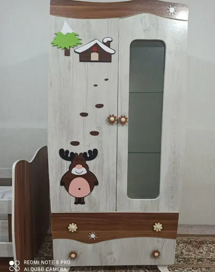 کمد بچه شیک و در حد نو با قیمت مناسب|تخت و سرویس خواب|ساوه, |دیوار