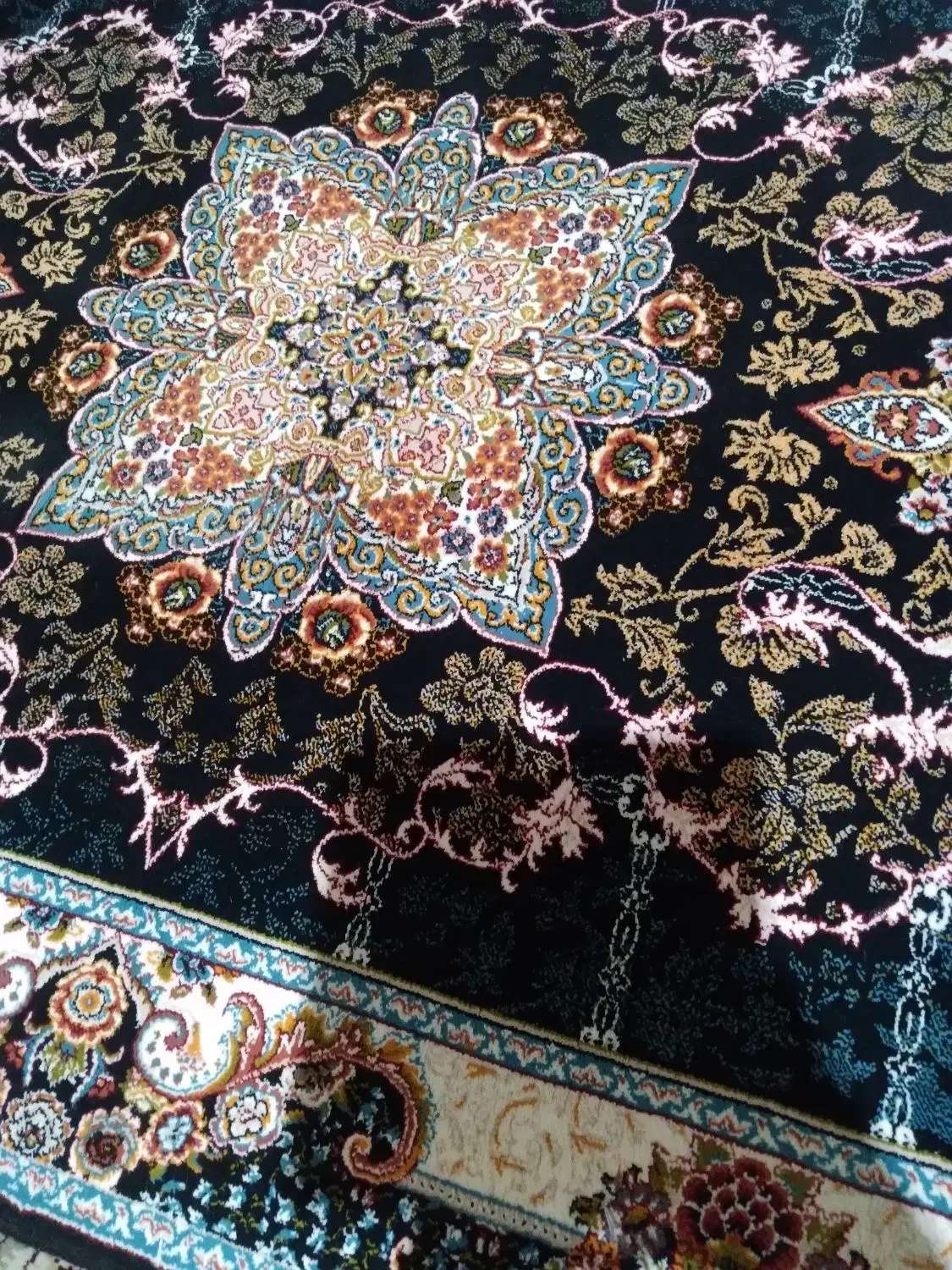 یک عددفرش ۲متری درحدنو|فرش|همدان, |دیوار