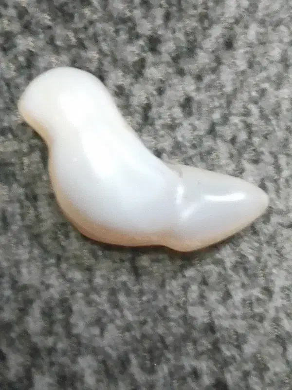 عقیق عتیقه به شکل پرنده|جواهرات|قم, نیروگاه|دیوار