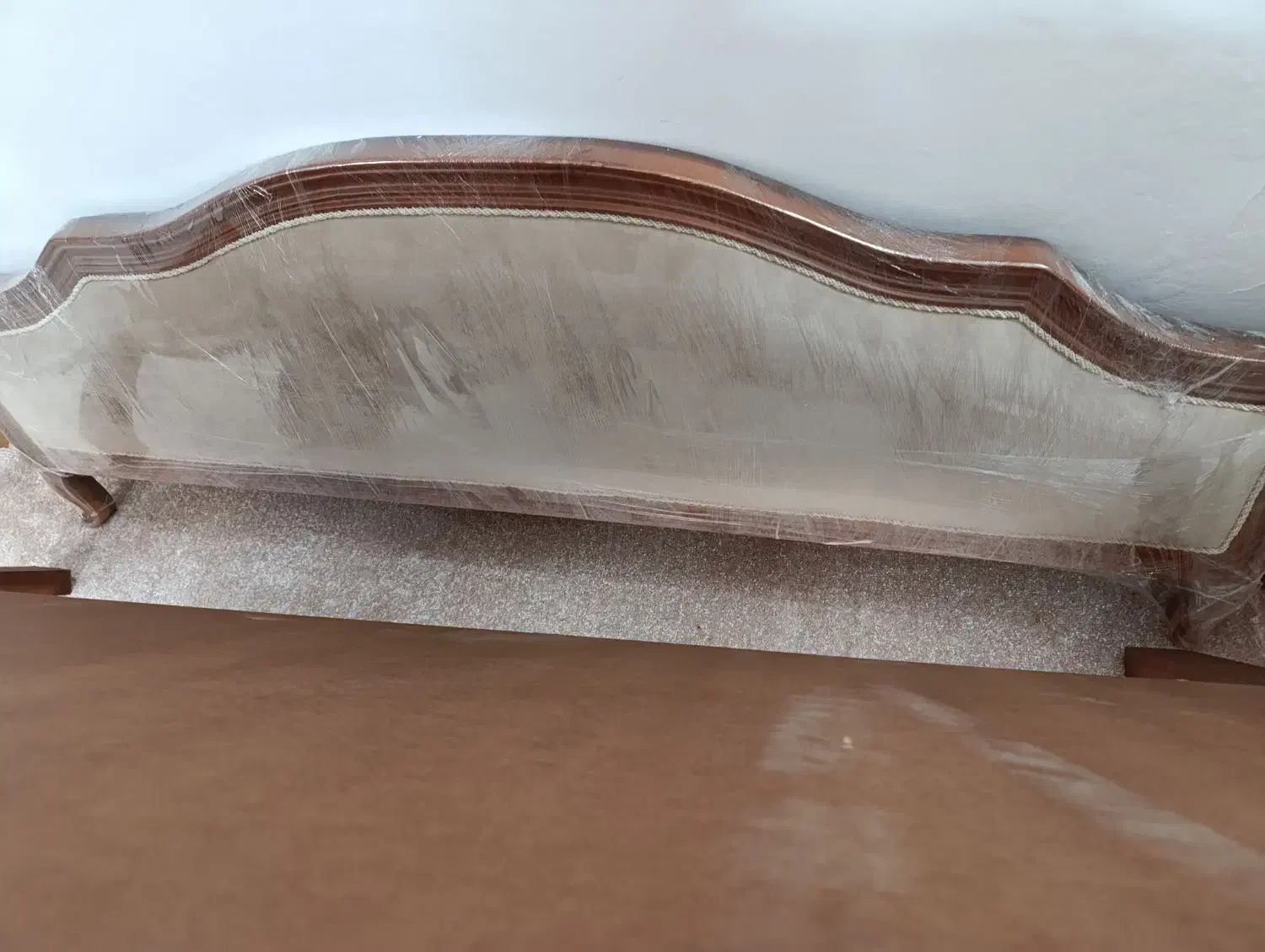 تخت خواب مدل فرانسوی|تخت و سرویس خواب|کاشان, ولیعصر|دیوار