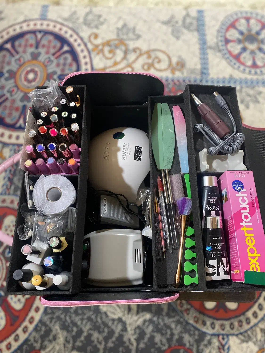 وسایل ناخن کاری چندماه خریده شده ب فروش میرسد|آرایشی، بهداشتی، درمانی|چالوس, |دیوار