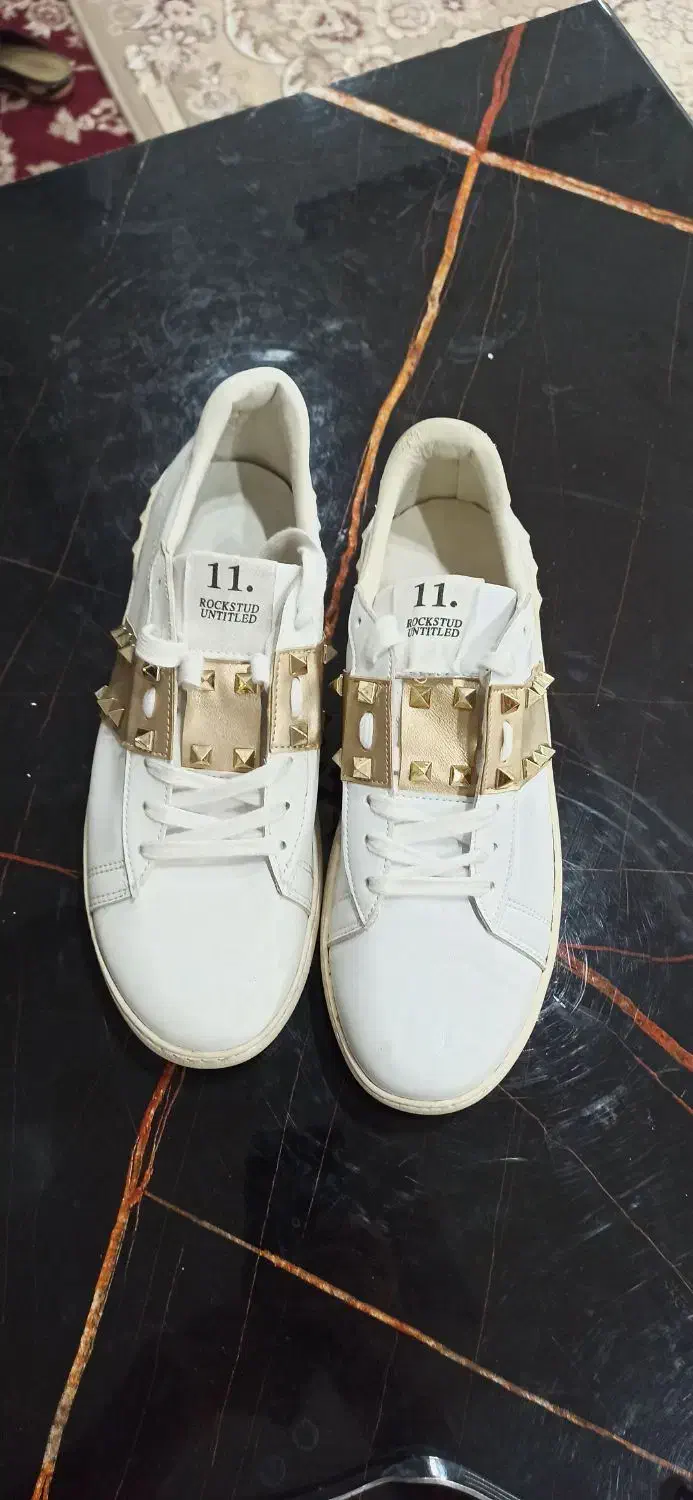 کتونی ولنتینو اصل ایتالیا|کیف، کفش، کمربند|رباط‌کریم, نصیرشهر|دیوار