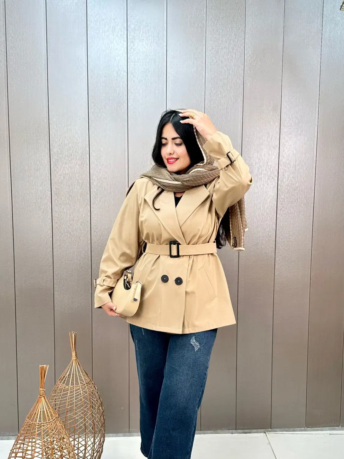 بارونی سانتانا ضد آب|لباس|صومعهسرا, |دیوار