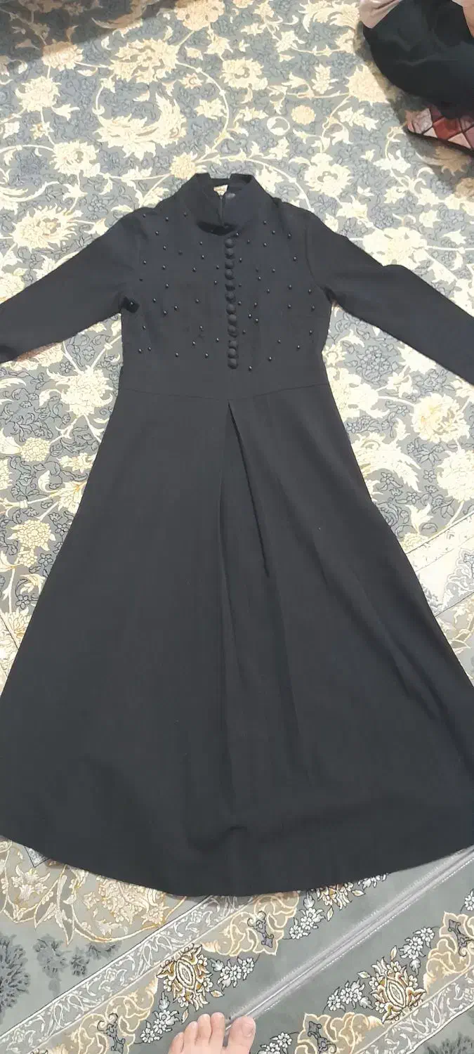 مانتووشومیز|لباس|رزن, |دیوار