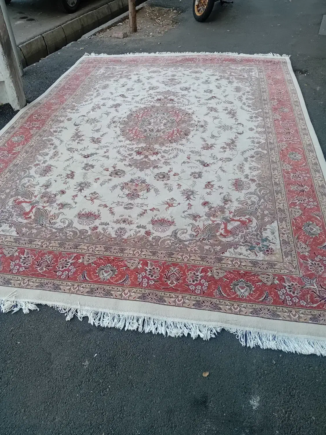 فرش ماشین نه متری در حد نو|فرش|تبریز, |دیوار