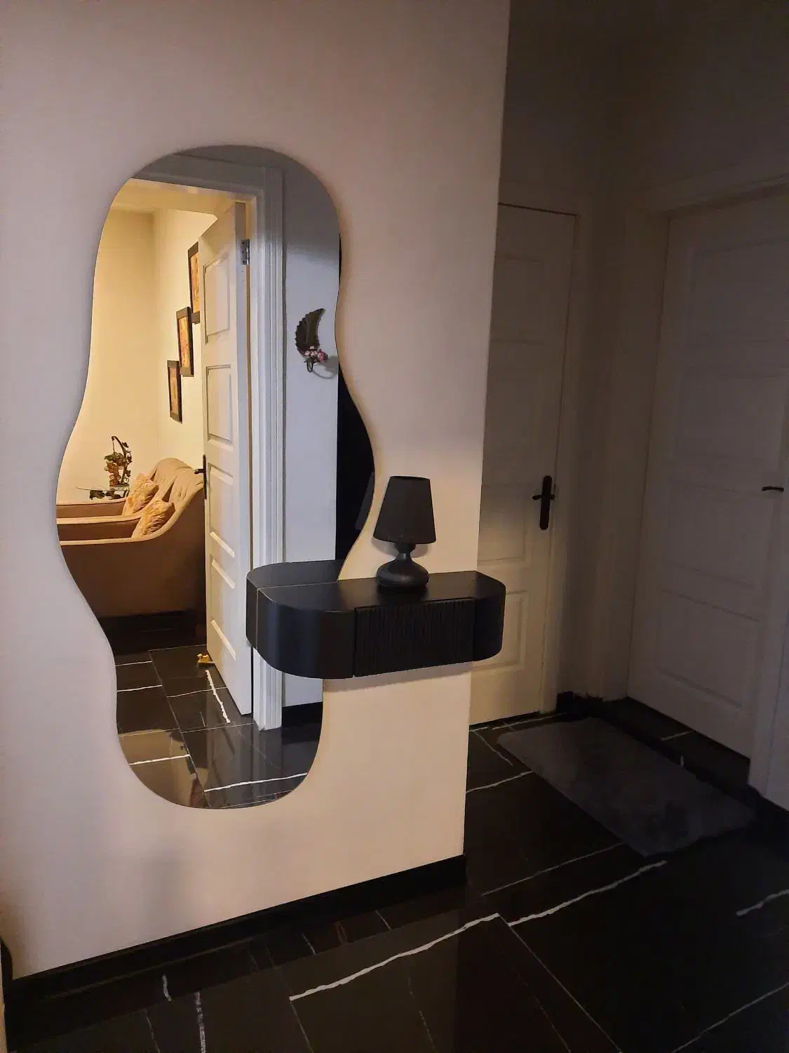 آینه قدی و میز آرایش|مبلمان خانگی و میز عسلی|کازرون, |دیوار